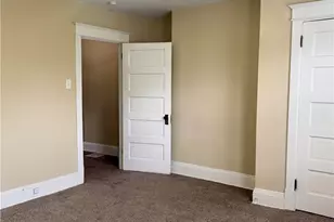 6521 Dean St, Lincoln Larimer, PA 15206 - Photo 8