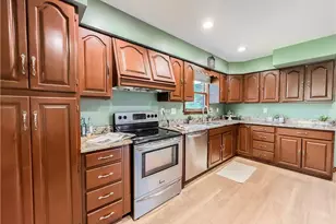 2500 Red Oak Dr, Banksville/Westwood, PA 15220 - Photo 14