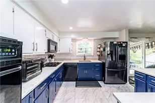1257 Catalina Dr, Monroeville, PA 15146 - Photo 8