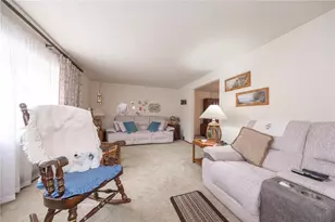 448 Rainier Dr, Pittsburgh, PA 15239 - Photo 12