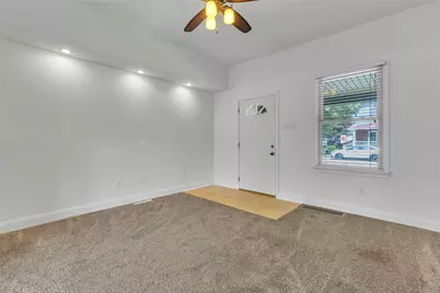 807 Market St, Bridgewater, PA 15009 - Photo 4