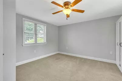 807 Market St, Bridgewater, PA 15009 - Photo 16