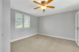 807 Market St, Bridgewater, PA 15009 - Photo 16