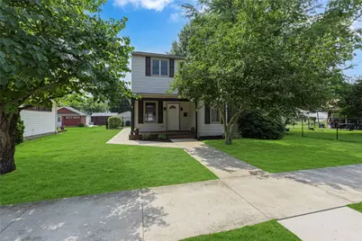 807 Market St, Bridgewater, PA 15009 - Photo 1