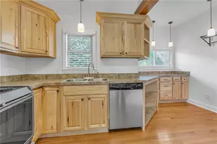 807 Market St, Bridgewater, PA 15009 - Photo 8