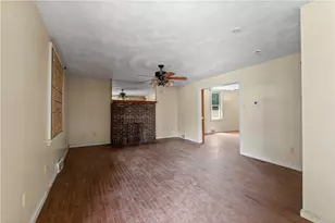 533 Woodward Ave, Stowe Township, PA 15136 - Photo 4