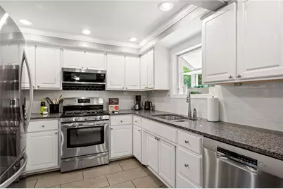 136 Delaney Dr, Wilkins Township, PA 15235 - Photo 8