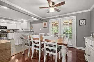 136 Delaney Dr, Wilkins Township, PA 15235 - Photo 2