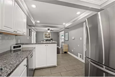 136 Delaney Dr, Wilkins Township, PA 15235 - Photo 10