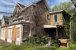 221 N Gallatin Ave, Uniontown, PA 15401 - Photo 2