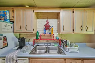 3033 Bremen Ave, Pittsburgh, PA 15227 - Photo 8