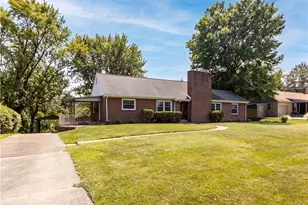 407 Vineyard Dr, Richland, PA 15044 - Photo 1