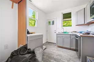 157 Mills, Braddock, PA 15104 - Photo 12