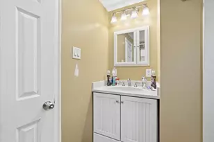5877 Pleasant St, South Park, PA 15129 - Photo 26