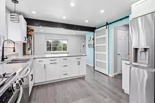 5877 Pleasant St, South Park, PA 15129 - Photo 24