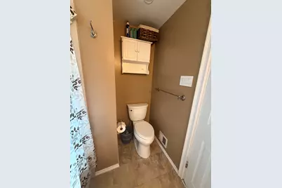 5877 Pleasant Street, South Park, PA 15129 - Photo 36