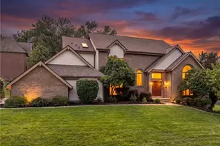 2501 Birchwood Ct, Pittsburgh, PA 15090 - Photo 2