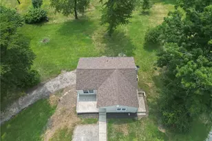 34 Mountain View St, Smithfield, PA 15478 - Photo 4