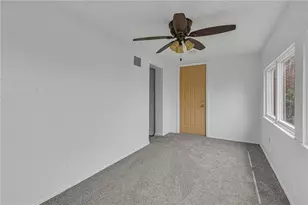 1703 Pierce St, Aliquippa, PA 15001 - Photo 12