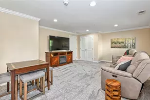 401 Pointe View Dr, Adams Township, PA 16046 - Photo 2