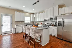 401 Pointe View Dr, Adams Township, PA 16046 - Photo 10