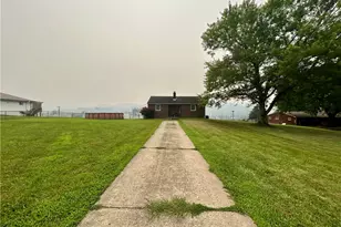 2013 State St, Jefferson Hills, PA 15025 - Photo 16