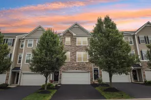 15 Truman Cir, Kennedy Township, PA 15136 - Photo 1