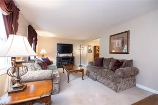 122 Painter St, Level Green, PA 15085 - Photo 4