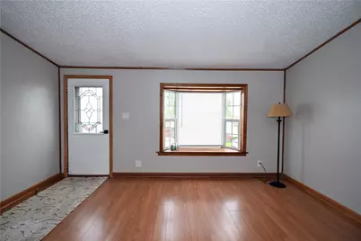 32 Mulberry St, Belle Vernon, PA 15012 - Photo 4