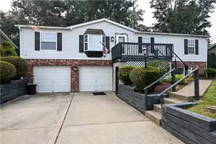 32 Mulberry St, Belle Vernon, PA 15012 - Photo 1