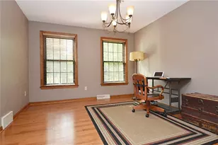 516 Donatello, Hempfield Township, PA 15642 - Photo 18