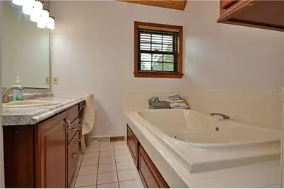 516 Donatello, Hempfield Township, PA 15642 - Photo 24