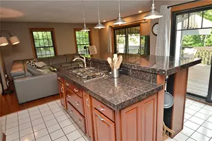 516 Donatello, Hempfield Township, PA 15642 - Photo 16