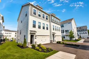 9717 Hopkins St, Pittsburgh, PA 15090 - Photo 2