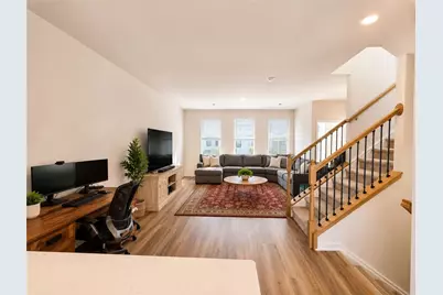 9717 Hopkins St, Pittsburgh, PA 15090 - Photo 10