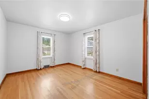 423 Indiana Ave, Farrell, PA 16121 - Photo 16
