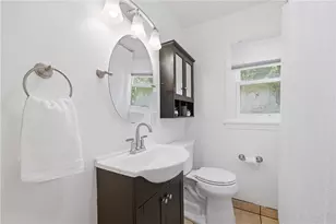 423 Indiana Ave, Farrell, PA 16121 - Photo 10