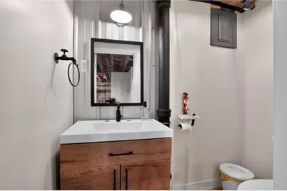 2654 Mount Royal Rd, Pittsburgh, PA 15217 - Photo 4