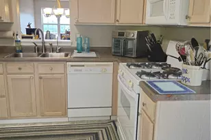 206 Hillvue Dr, Seven Fields Boro, PA 16046 - Photo 6
