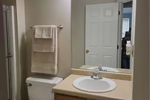 206 Hillvue Dr, Seven Fields Boro, PA 16046 - Photo 20