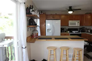 2011 Trail Side Ct, Penn Twp, PA 15644 - Photo 4