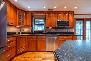 308 Lupine Dr, Pittsburgh, PA 15209 - Photo 14