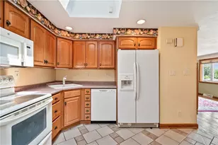 236 Hazel Rd, Pittsburgh, PA 15235 - Photo 8