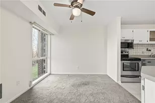 4106 Charlemagne Cir, Ross Twp, PA 15237 - Photo 10