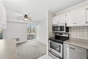 4106 Charlemagne Cir, Ross Twp, PA 15237 - Photo 14