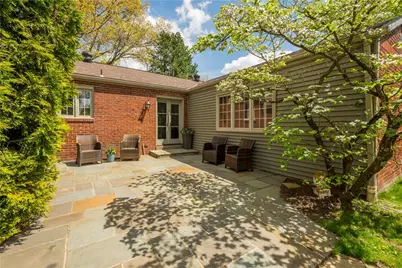 25 Arla Dr, Scott Township, PA 15220 - Photo 2