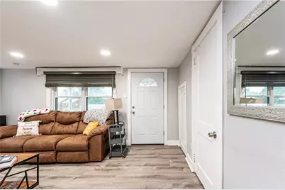 4052 Meadowbrook Blvd, Pittsburgh, PA 15227 - Photo 14