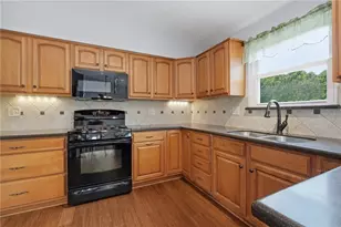 500 Greenspire Ct, Cranberry Township, PA 16066 - Photo 14