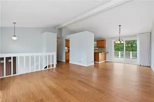 500 Greenspire Ct, Cranberry Township, PA 16066 - Photo 4