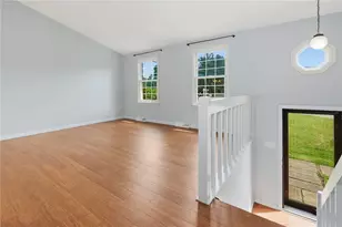 500 Greenspire Ct, Cranberry Township, PA 16066 - Photo 2